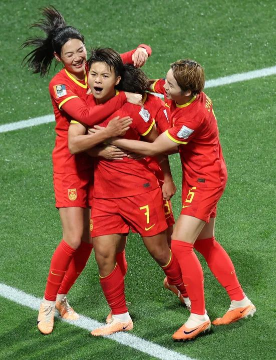 乐鱼体育官方登录网站-中国女足取得胜利，晋级女足世界杯