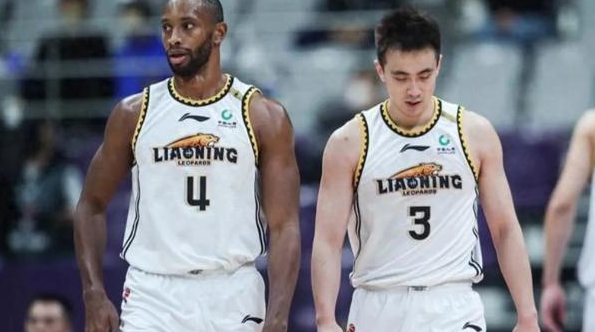 辽宁男篮实力不俗，轻松击败对手