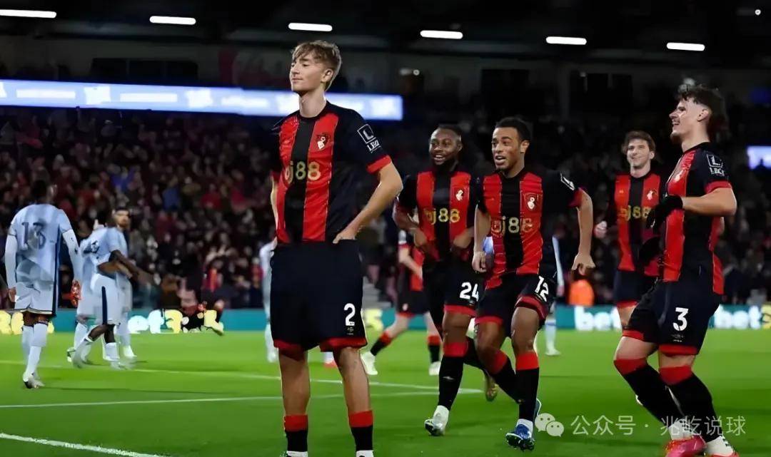 包含阿森纳客场逆转伯恩茅斯，豪取英超联赛第三连胜的词条